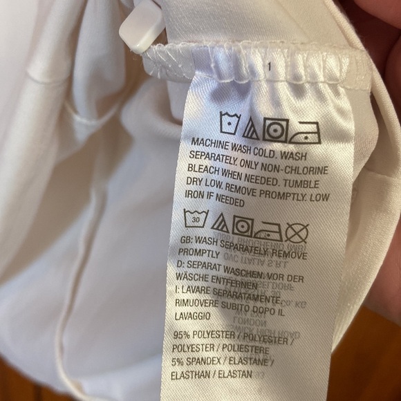 Susan Graver Liquid Knit Ivory White Tunic WristLength Sleeve Top Bateau Neck MP - Picture 9 of 9